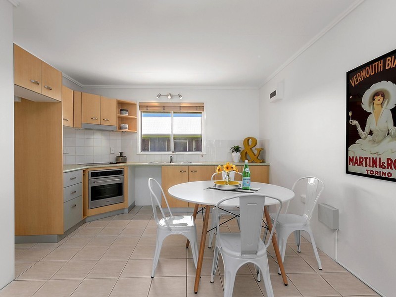 8/108 The Strand, North Ward QLD 4810