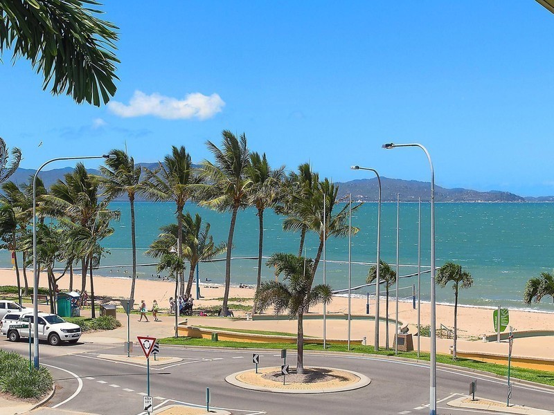 8/108 The Strand, North Ward QLD 4810