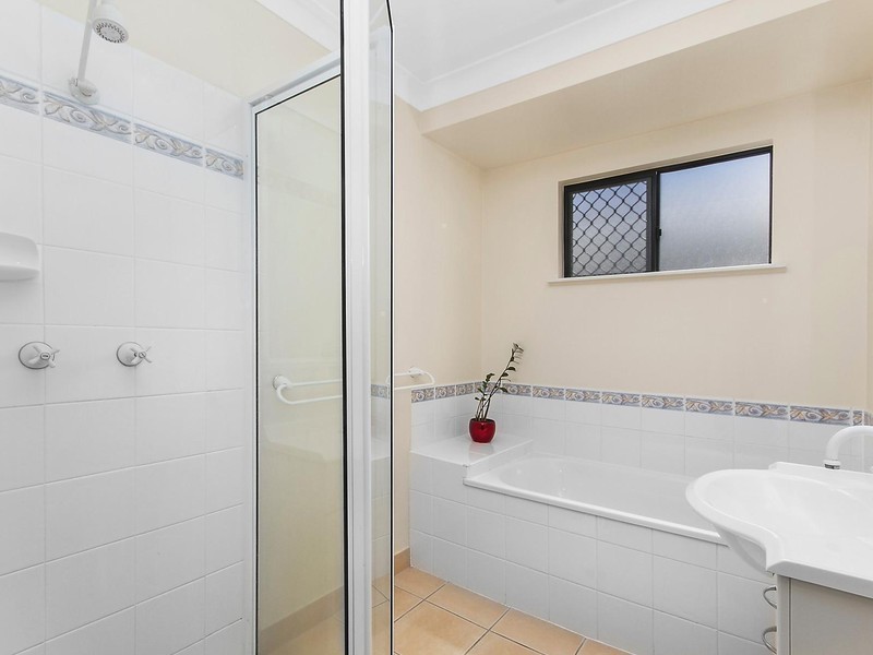 27 Marchwood Avenue, Kirwan QLD 4817