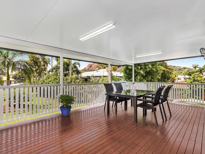 14 Isley Street, North Ward QLD 4810