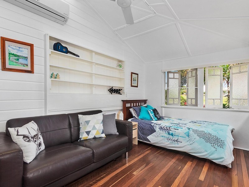 14 Isley Street, North Ward QLD 4810