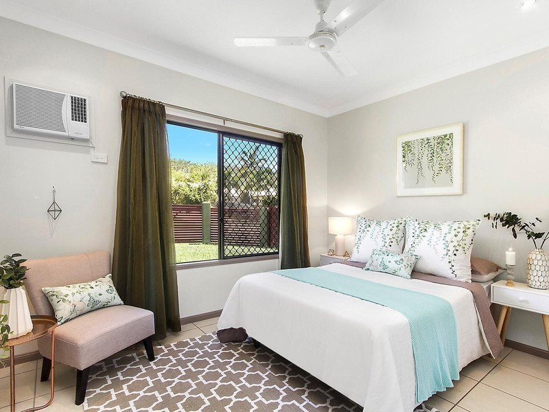 12 Timbury Way, Mount Louisa QLD 4814