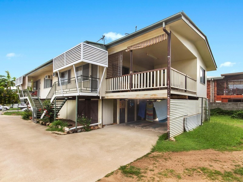 11 Bayswater Terrace, Hyde Park QLD 4812