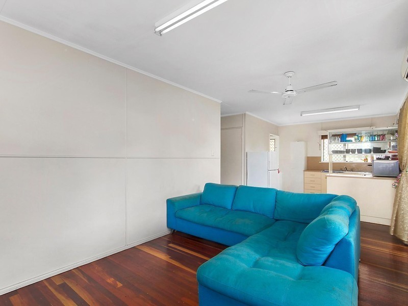 11 Bayswater Terrace, Hyde Park QLD 4812