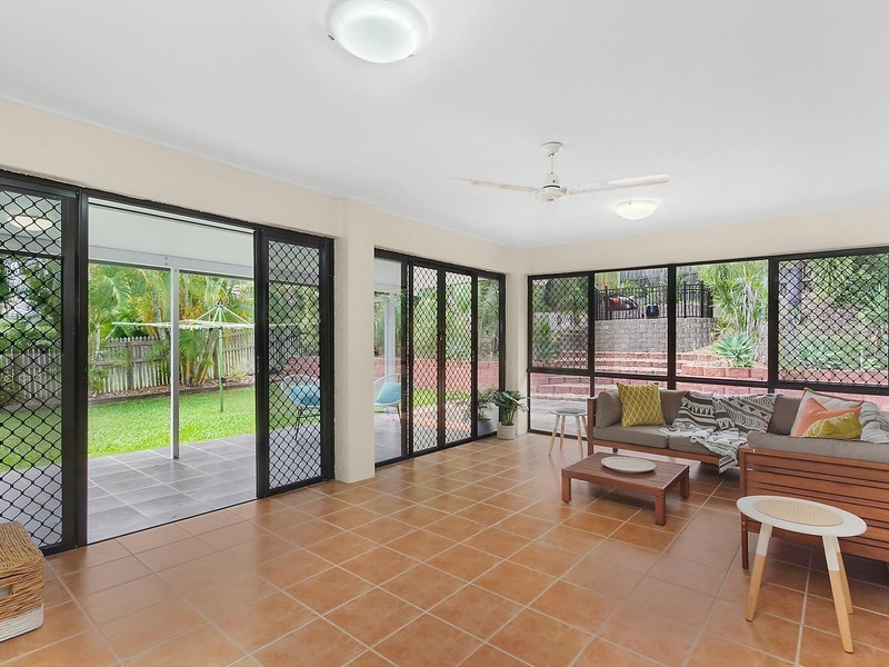 54 Riverbend Drive, Douglas QLD 4814