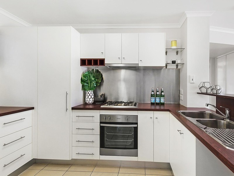 4/51 Stanley Street, Townsville City QLD 4810