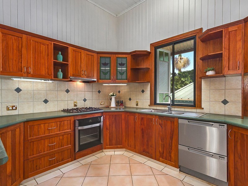 31 Sheehan Street, Belgian Gardens QLD 4810