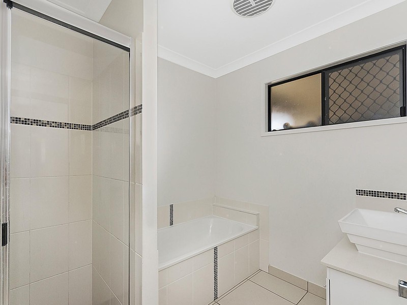 20 Browning Street, Mount Louisa QLD 4814