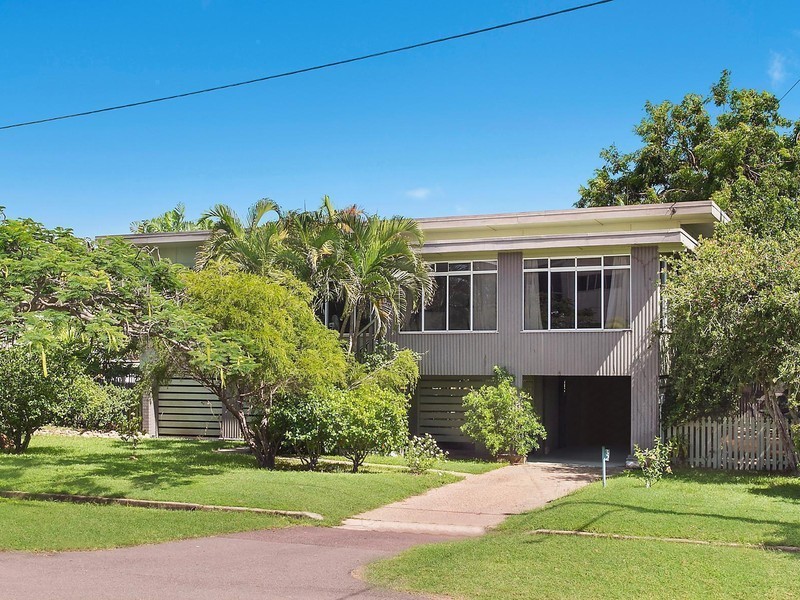 32 McKinley Street, North Ward QLD 4810