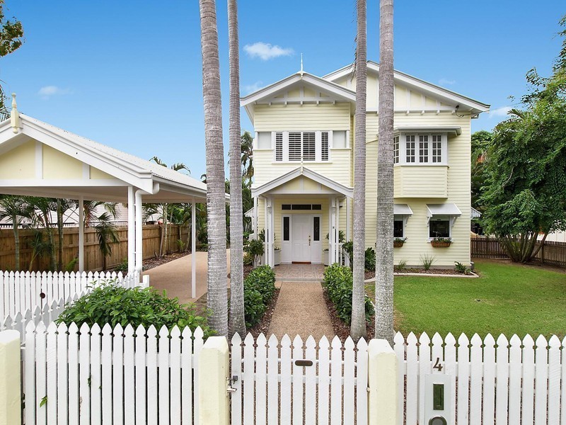 4 Chapman Street, Mysterton QLD 4812