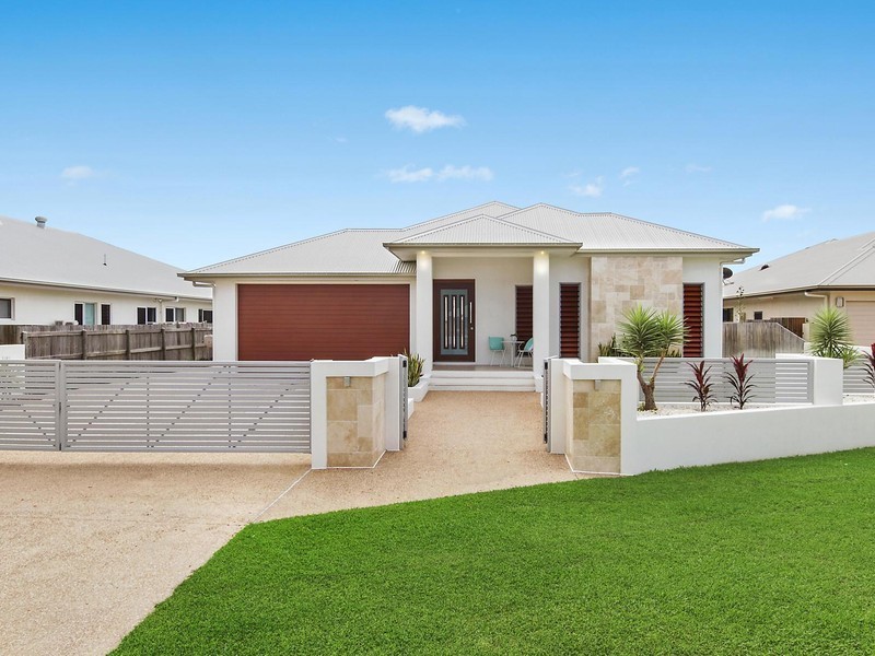 15 Broadwater Terrace, Idalia QLD 4811