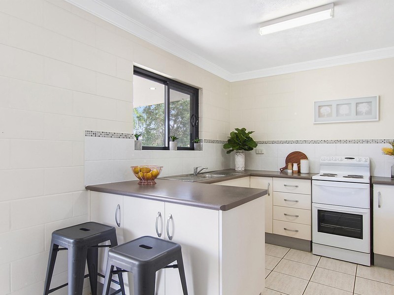 36 Whitsunday Drive, Kirwan QLD 4817