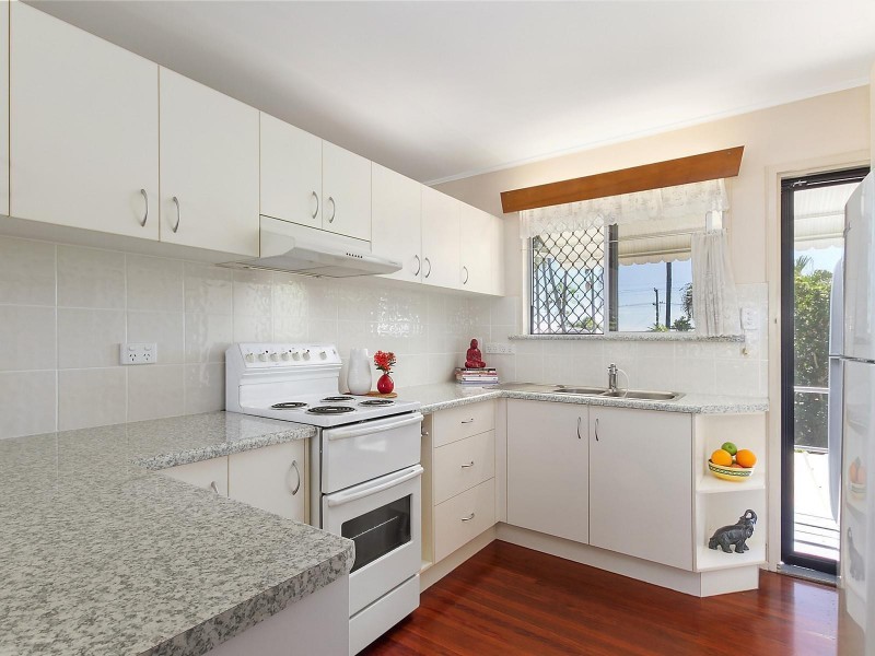 25 Payne Street, Mount Louisa QLD 4814