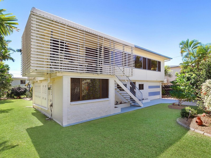 25 Payne Street, Mount Louisa QLD 4814