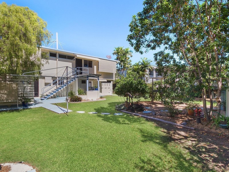 25 Payne Street, Mount Louisa QLD 4814