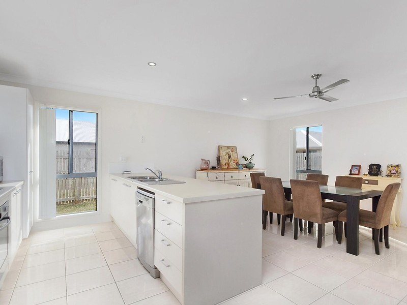 20 Ellenor Street, Mount Low QLD 4818