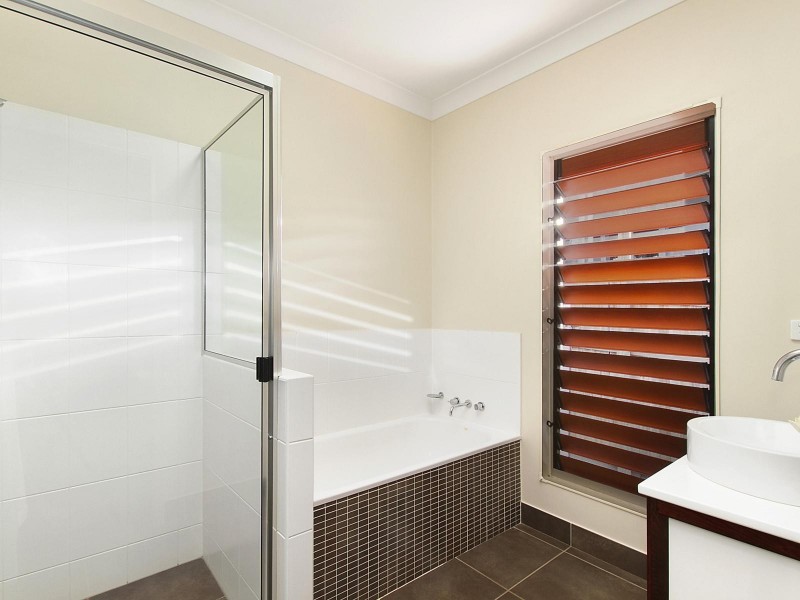 13 Horizon Drive, Douglas QLD 4814