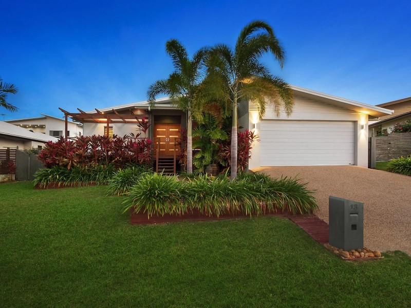 13 Horizon Drive, Douglas QLD 4814