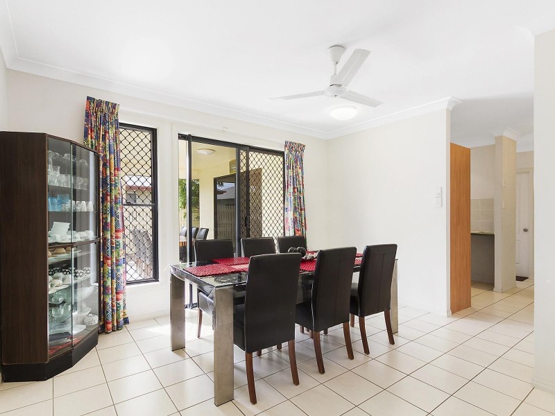 81 Estuary Parade, Douglas QLD 4814
