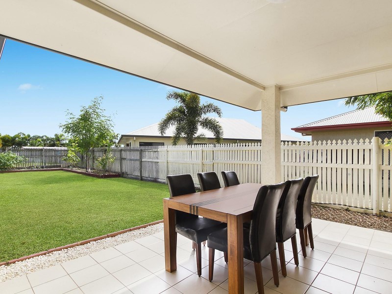 81 Estuary Parade, Douglas QLD 4814