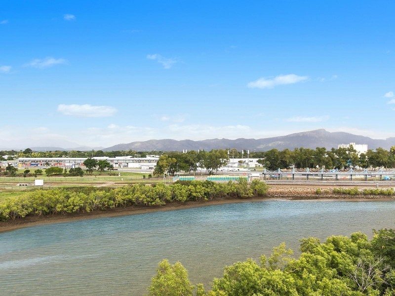 54/4 Kingsway Place, Townsville City QLD 4810