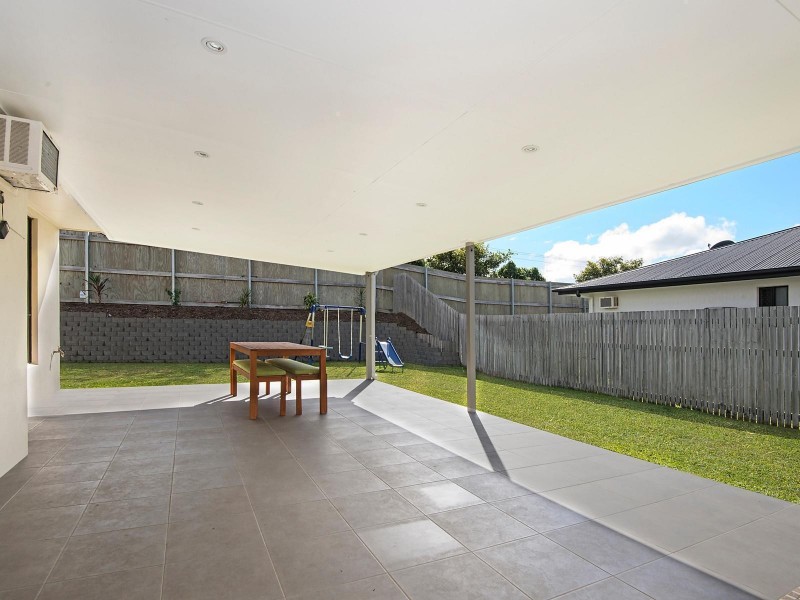 7 Rangeleigh Court, Mount Louisa QLD 4814