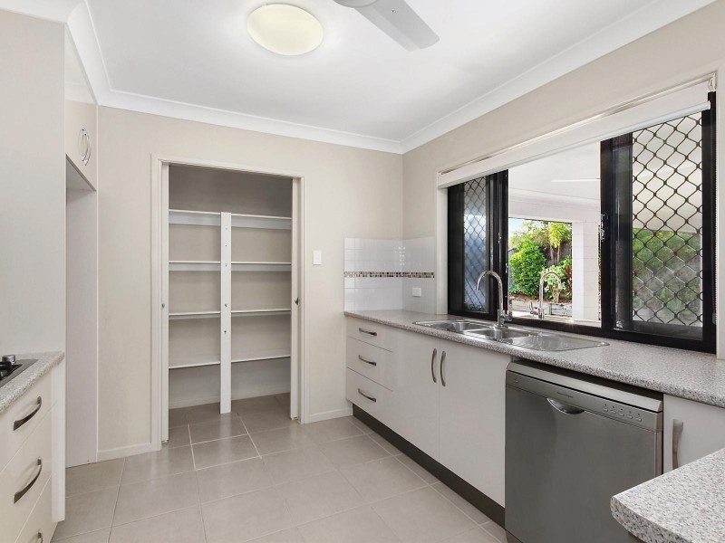 58 Rattray Street, Bushland Beach QLD 4818