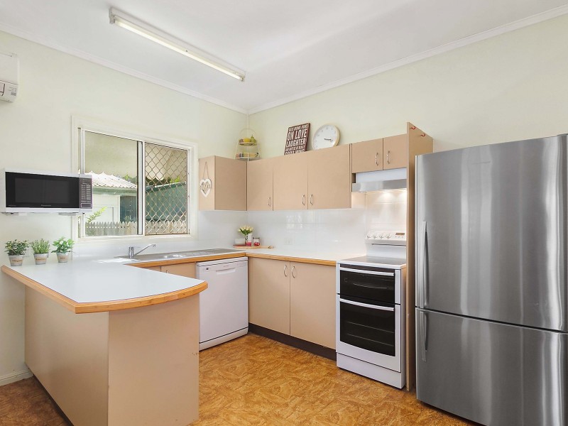 1 Bell Street, South Townsville QLD 4810