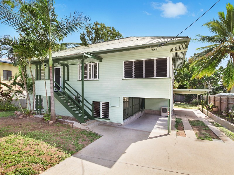 7 Gilbert Crescent, Castle Hill QLD 4810