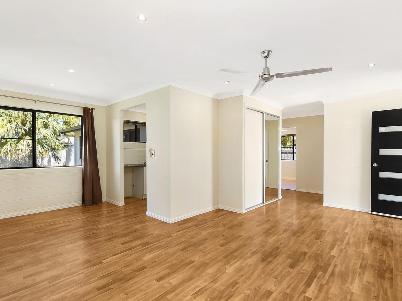 3 London Court, Mount Louisa QLD 4814