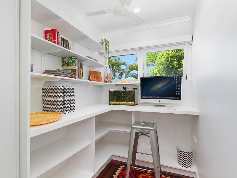 18 Eyre Street, North Ward QLD 4810