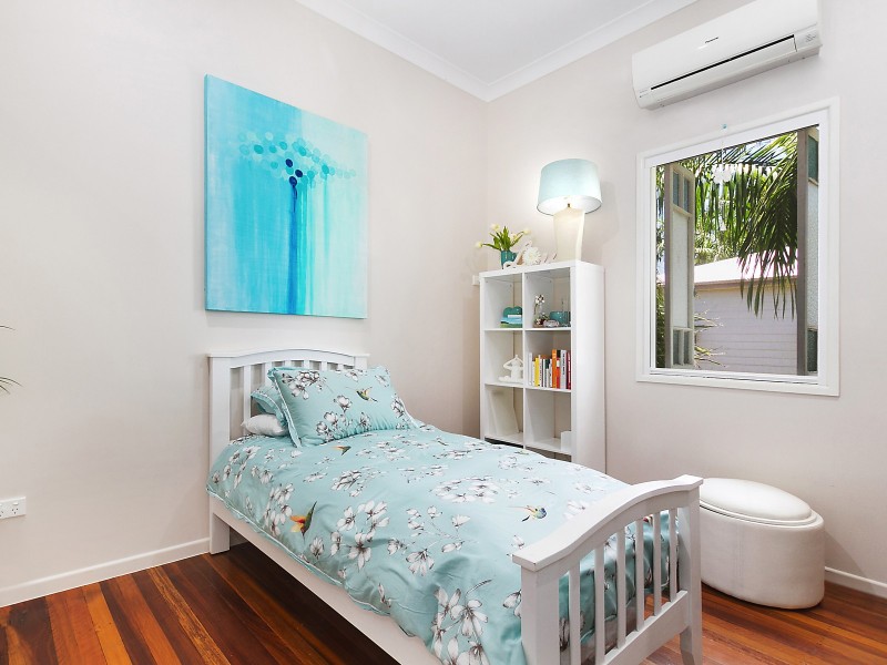 9 Estate Street, West End QLD 4810