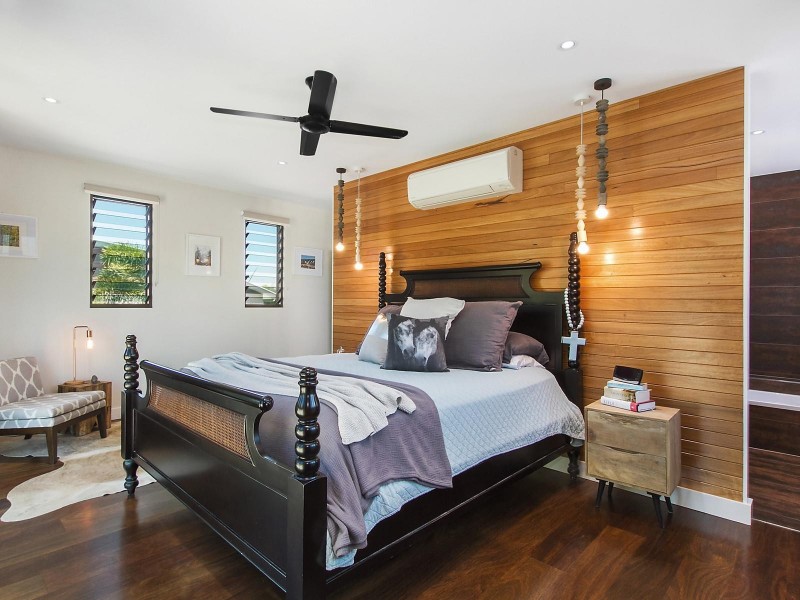 30 Palm Street, Rowes Bay QLD 4810