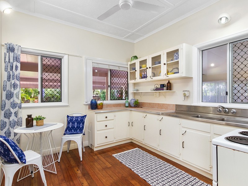 12 Howitt Street, North Ward QLD 4810