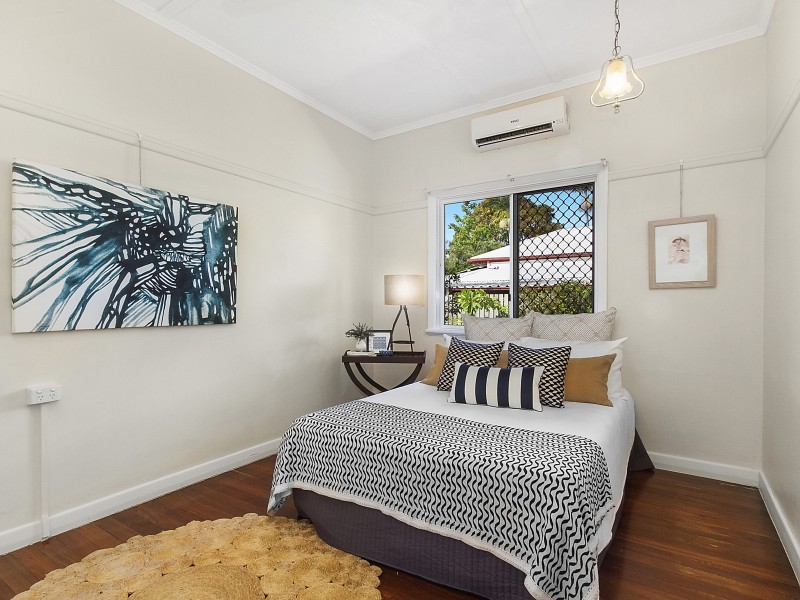 12 Howitt Street, North Ward QLD 4810