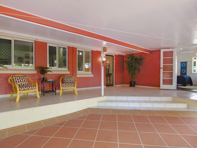 12 Howitt Street, North Ward QLD 4810