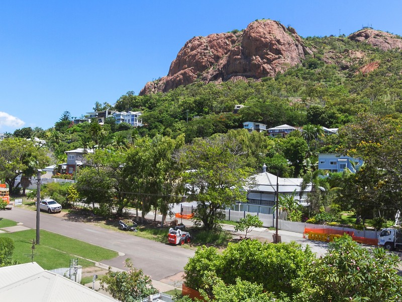 10/44 Alexandra Street, North Ward QLD 4810