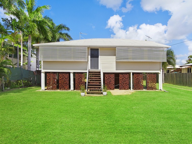 58 Queens Road, Hermit Park QLD 4812