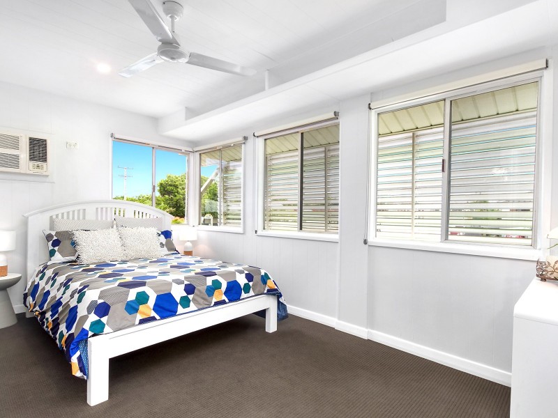 58 Queens Road, Hermit Park QLD 4812