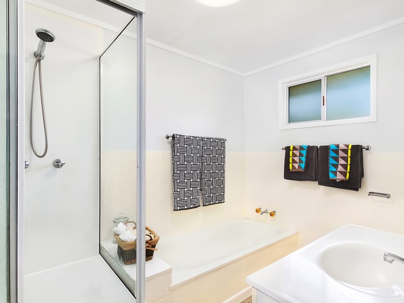 58 Queens Road, Hermit Park QLD 4812