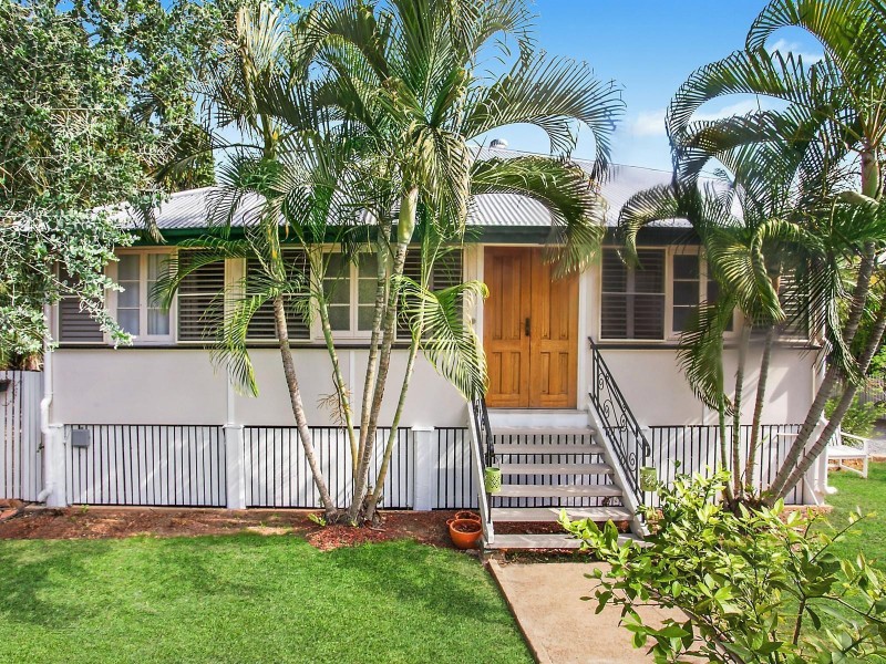 6 Garrick Street, West End QLD 4810