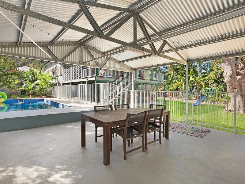 6 Garrick Street, West End QLD 4810