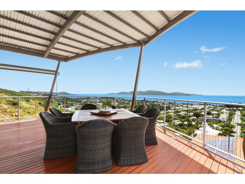 2/21 Hillside Crescent, Townsville City QLD 4810