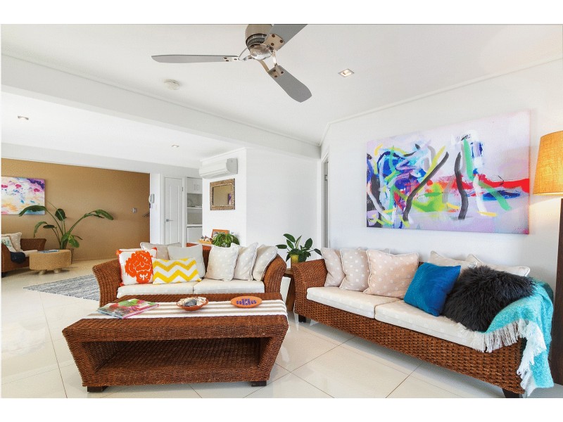 2/21 Hillside Crescent, Townsville City QLD 4810