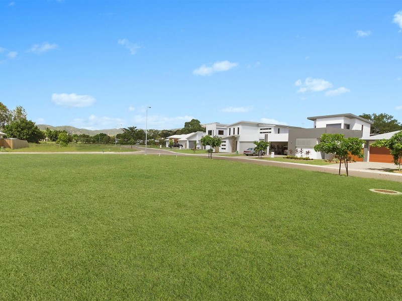 60 Tournament Drive, Rosslea QLD 4812