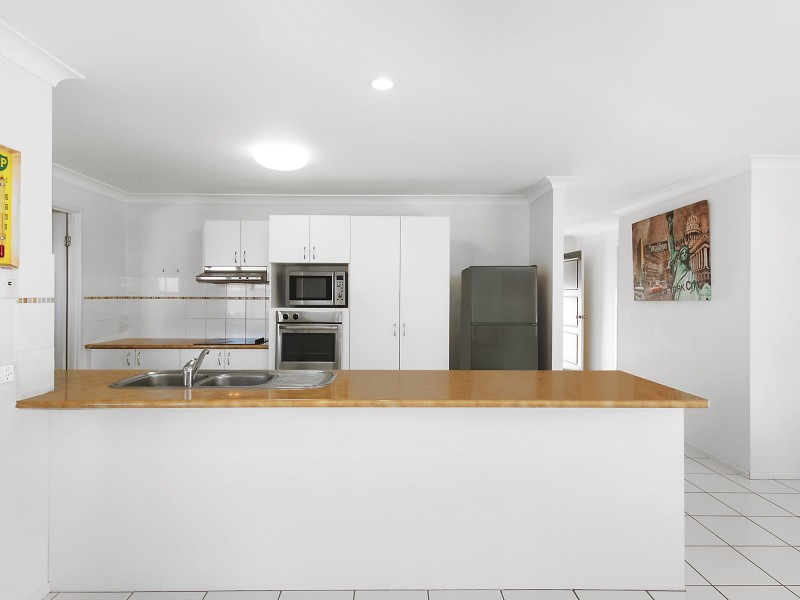 7 Wallace Circuit, Kirwan QLD 4817