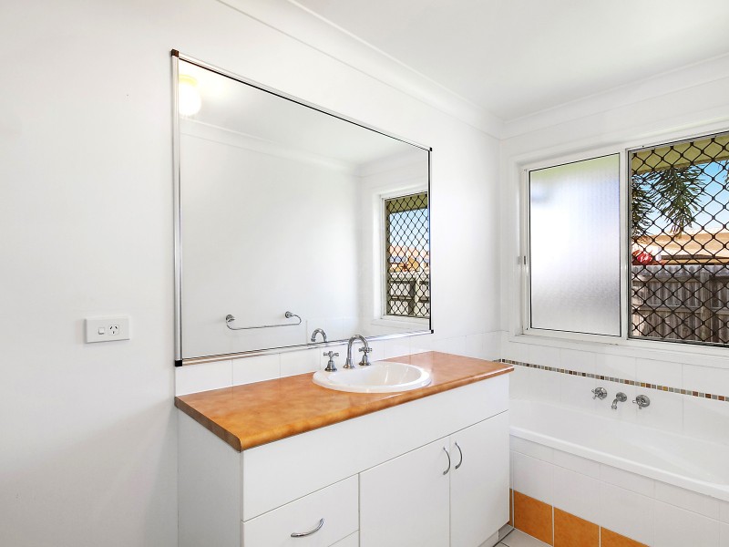 7 Wallace Circuit, Kirwan QLD 4817