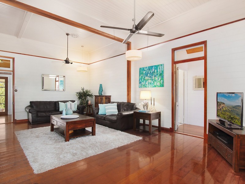 25 Hubert Street, South Townsville QLD 4810