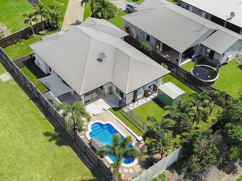 10 Riverstone Court, Mount Louisa QLD 4814