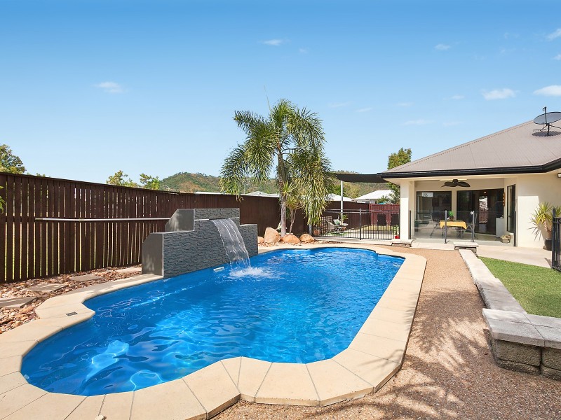 10 Riverstone Court, Mount Louisa QLD 4814
